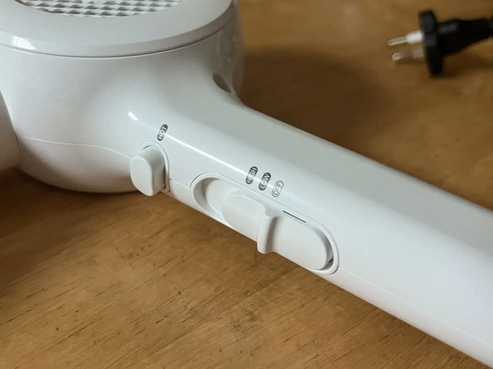 탄내나는 드라이기 교체 후기: 저소음에 바람세기까지 강력한 JMW MG1800 추천 5 JMW MG1800 드라이기 온도 조절